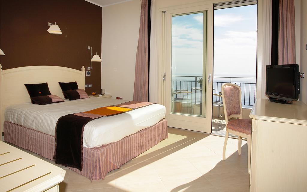 Meridiana Hotel Taormina Luaran gambar